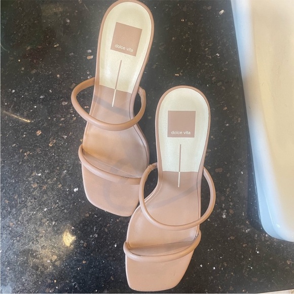Dolce Vita Nude Heels - Picture 1 of 4
